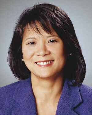 Olivia CHOW photo 2004.jpg