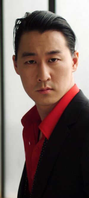 Headshot Tetsuro Shigematsu red FBcropped.jpg